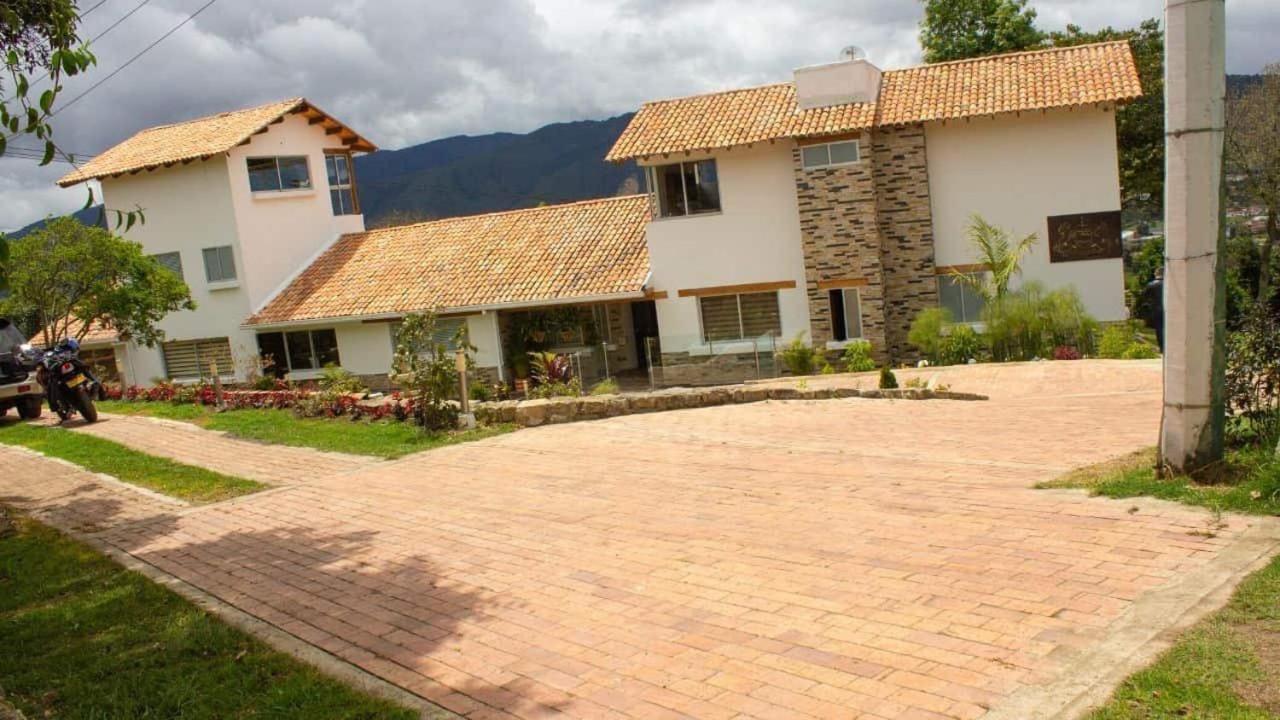 Mont Blank Villa - Bogota — Photos 2